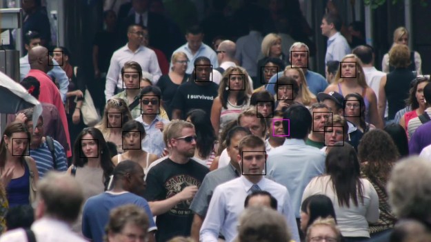 sidewalk-crowd-face-out